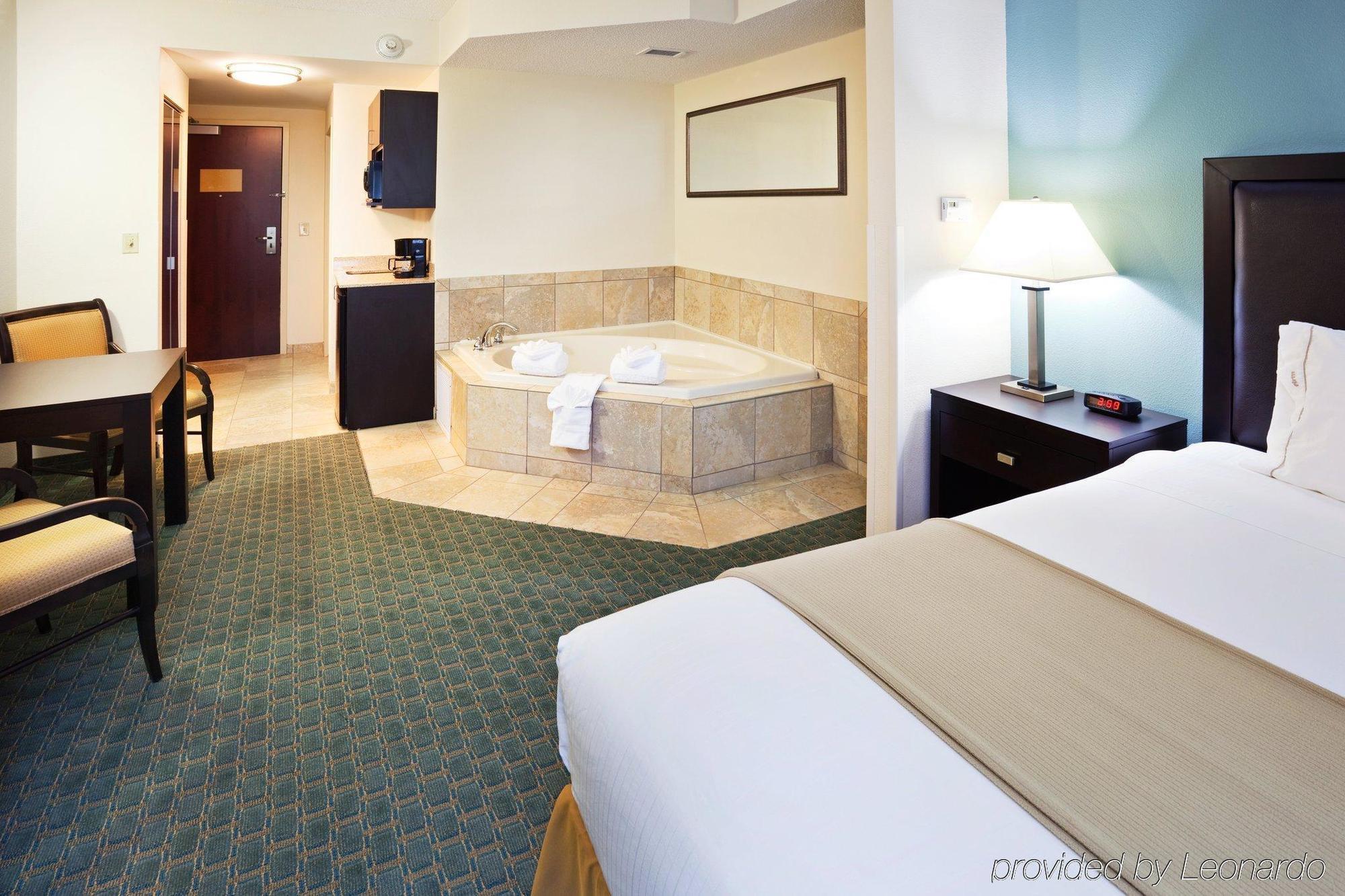 Holiday Inn Express & Suites Lebanon-Nashville Area By Ihg חדר תמונה